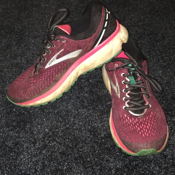 brooks ghost 11 wide